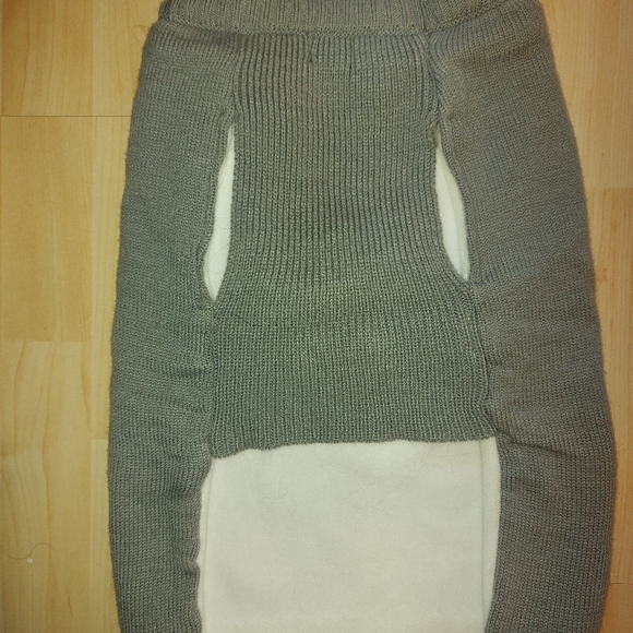 NWT Skull & Bones Dog Sweater - Picture 7 of 8